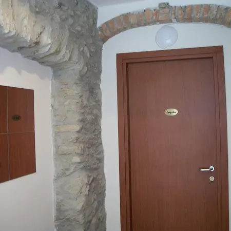 Maria Bruna'S Apartments Holiday home Como