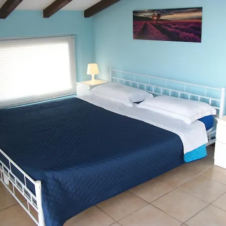 Holiday home Maria Bruna'S Apartments