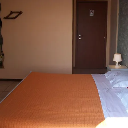 Maria Bruna'S Apartments 펜션 *